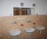 DW HANKA - przykładowe węzły sanitarne na korytarzu